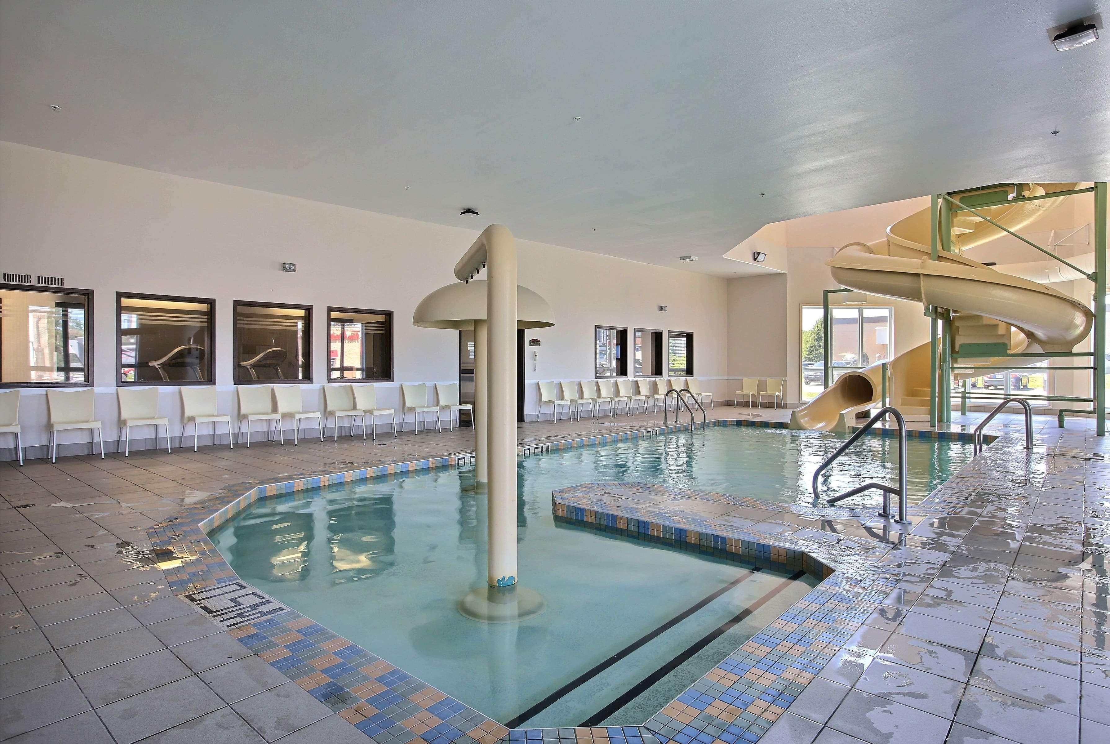 Hotel Super 8 By Wyndham Trois-Rivières Esterno foto