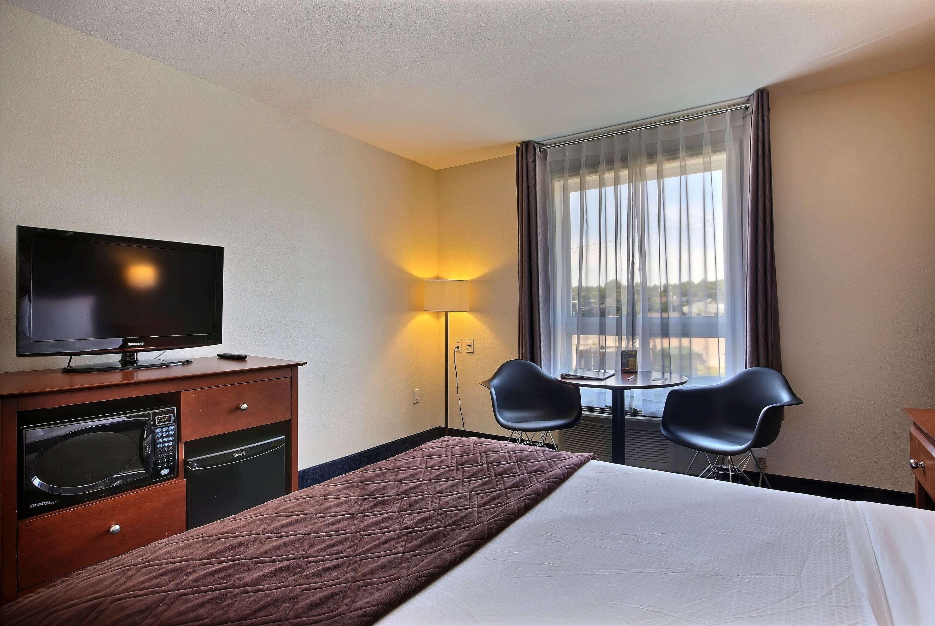 Hotel Super 8 By Wyndham Trois-Rivières Esterno foto