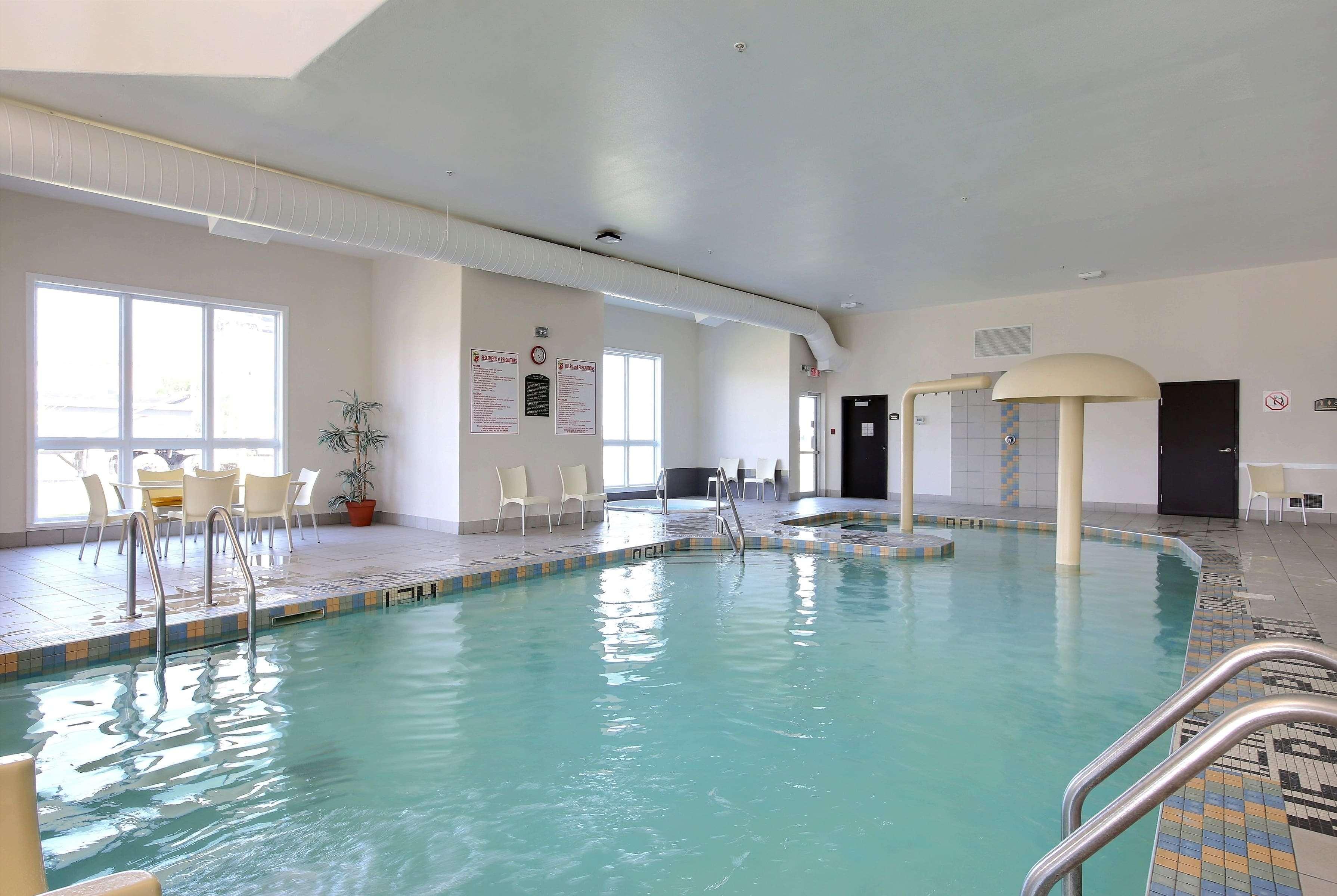 Hotel Super 8 By Wyndham Trois-Rivières Esterno foto