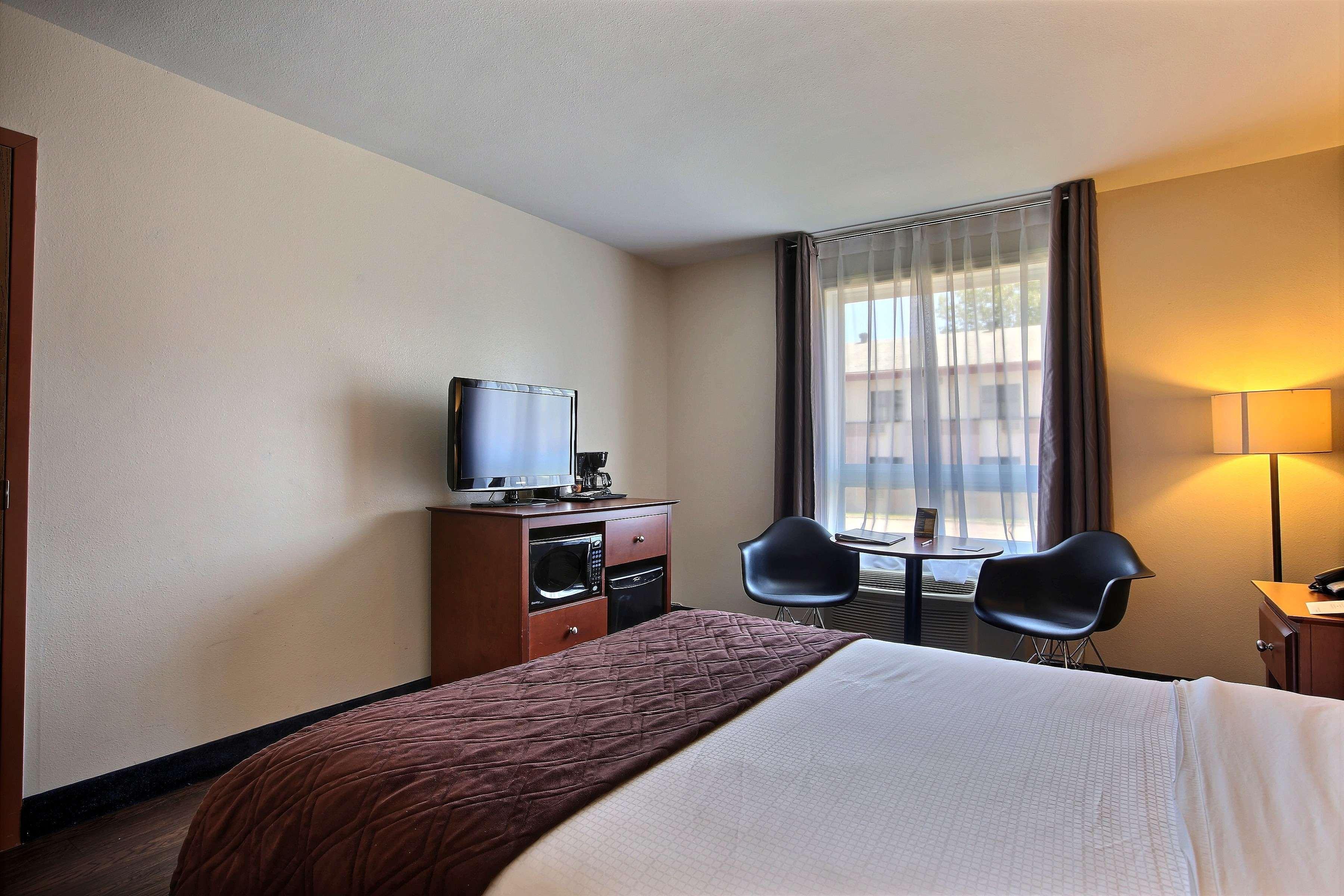 Hotel Super 8 By Wyndham Trois-Rivières Esterno foto