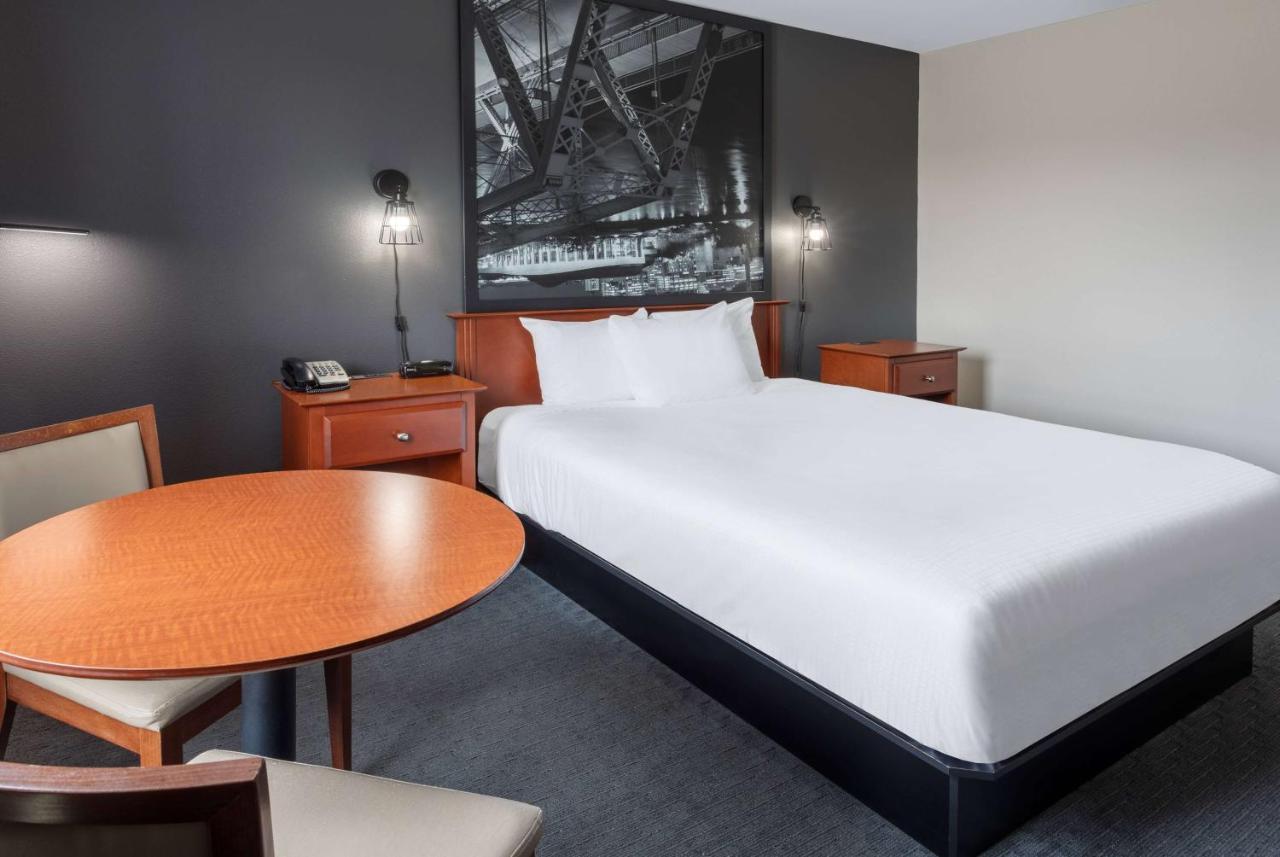 Hotel Super 8 By Wyndham Trois-Rivières Esterno foto